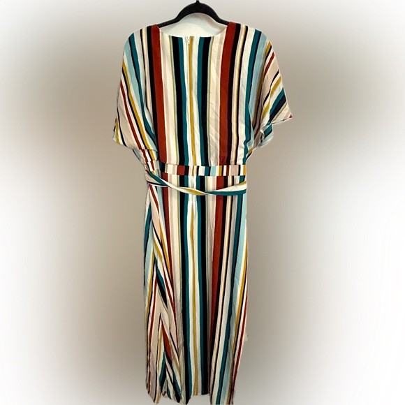 Beautiful striped fall dress.  It was be nice for church or wear to a wedding. - Picture 2 of 4